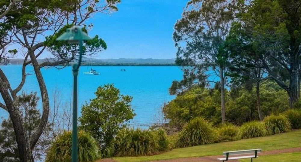 333 Esplanade, Redland Bay, QLD 4165