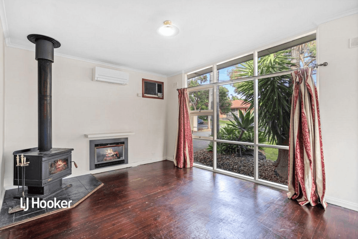 24 Leabrook Drive, PARA HILLS, SA 5096