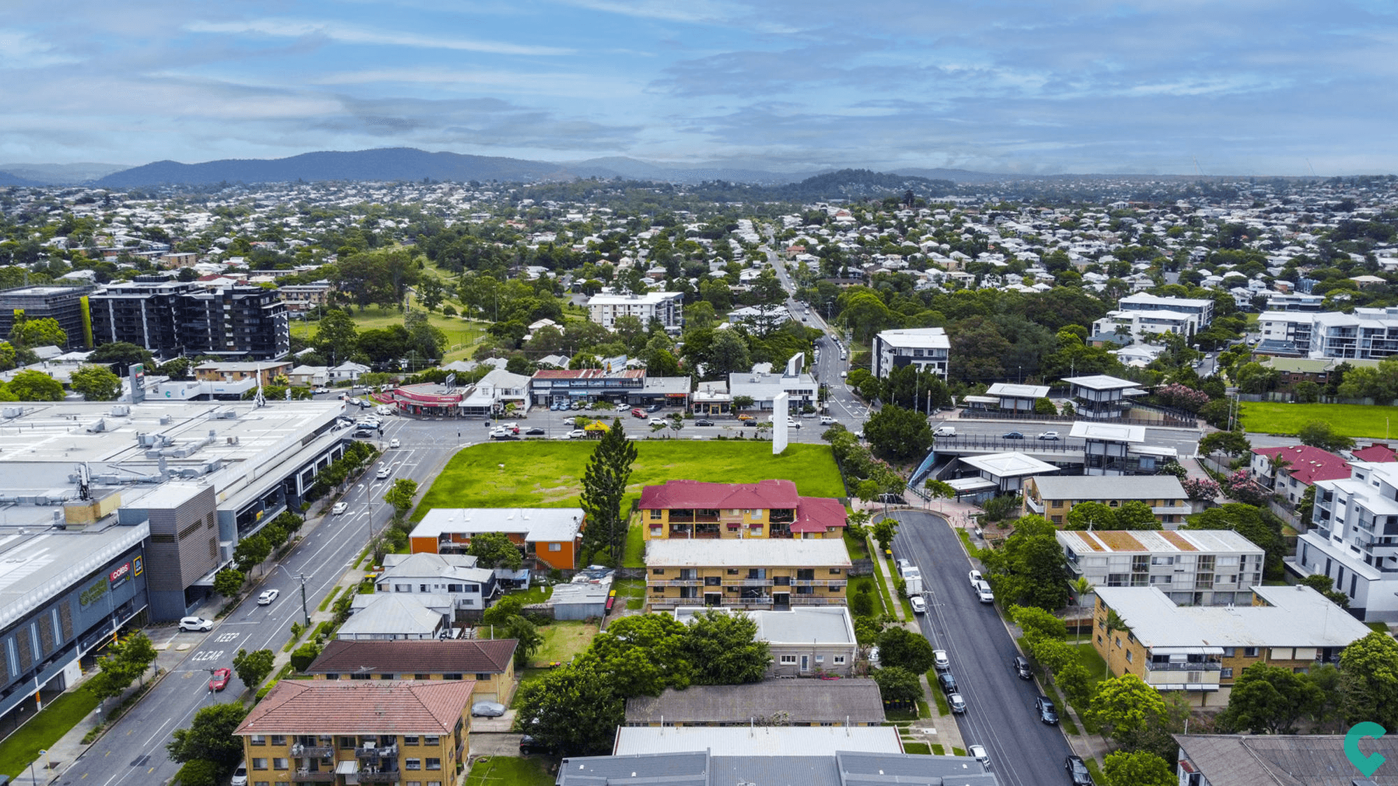 37 Bradshaw Street, LUTWYCHE, QLD 4030