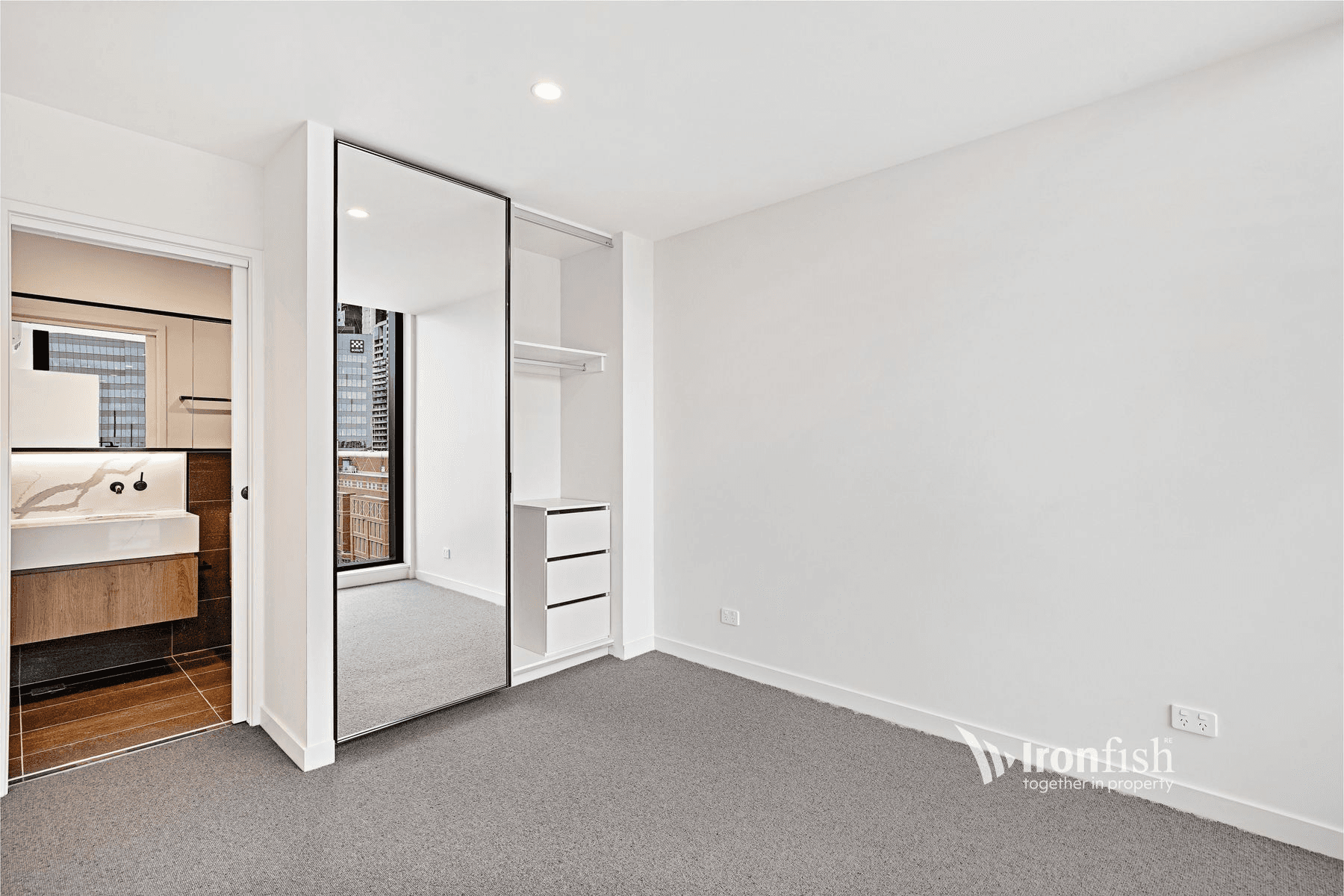 1004/105 Batman Street, WEST MELBOURNE, VIC 3003