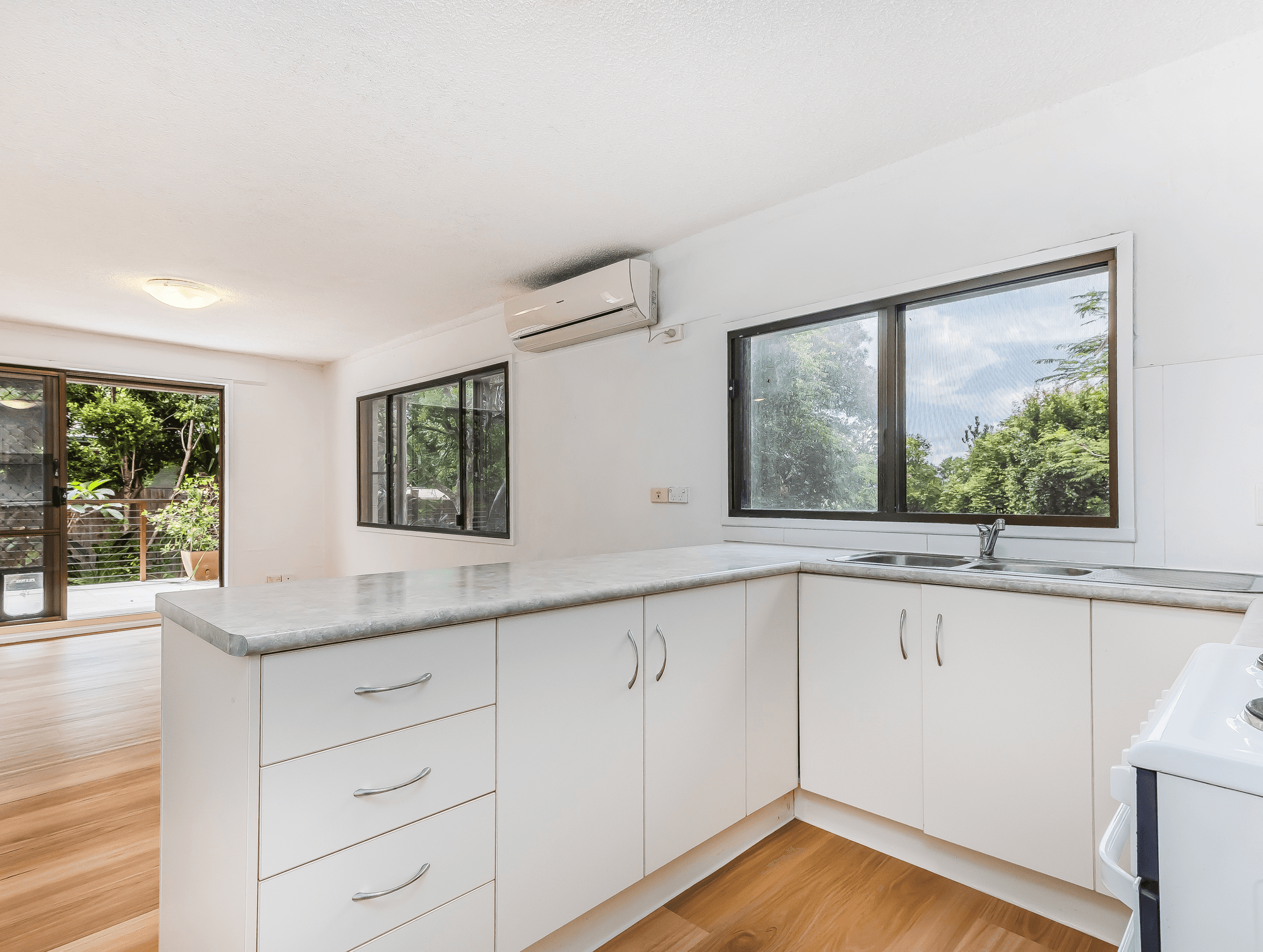 5/2 Arika Avenue, OCEAN SHORES, NSW 2483