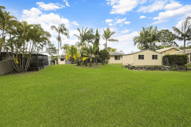 18 Larch Street, Tallebudgera, QLD 4228