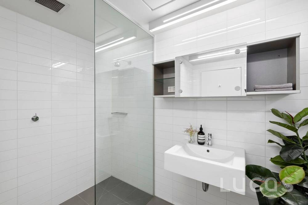 207/94 River Esplanade, Docklands, VIC 3008