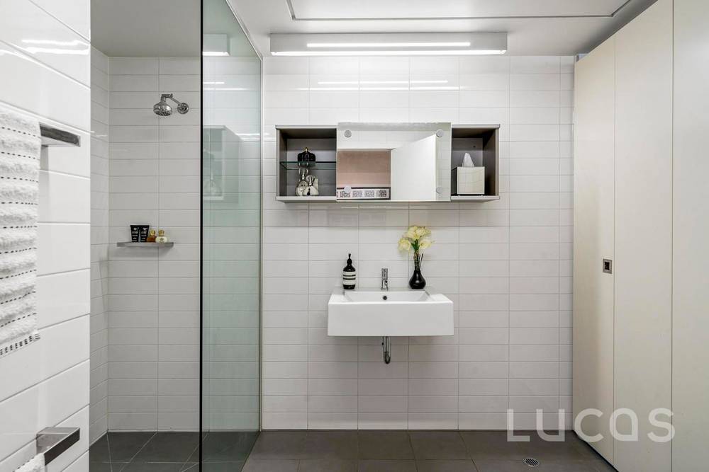 207/94 River Esplanade, Docklands, VIC 3008