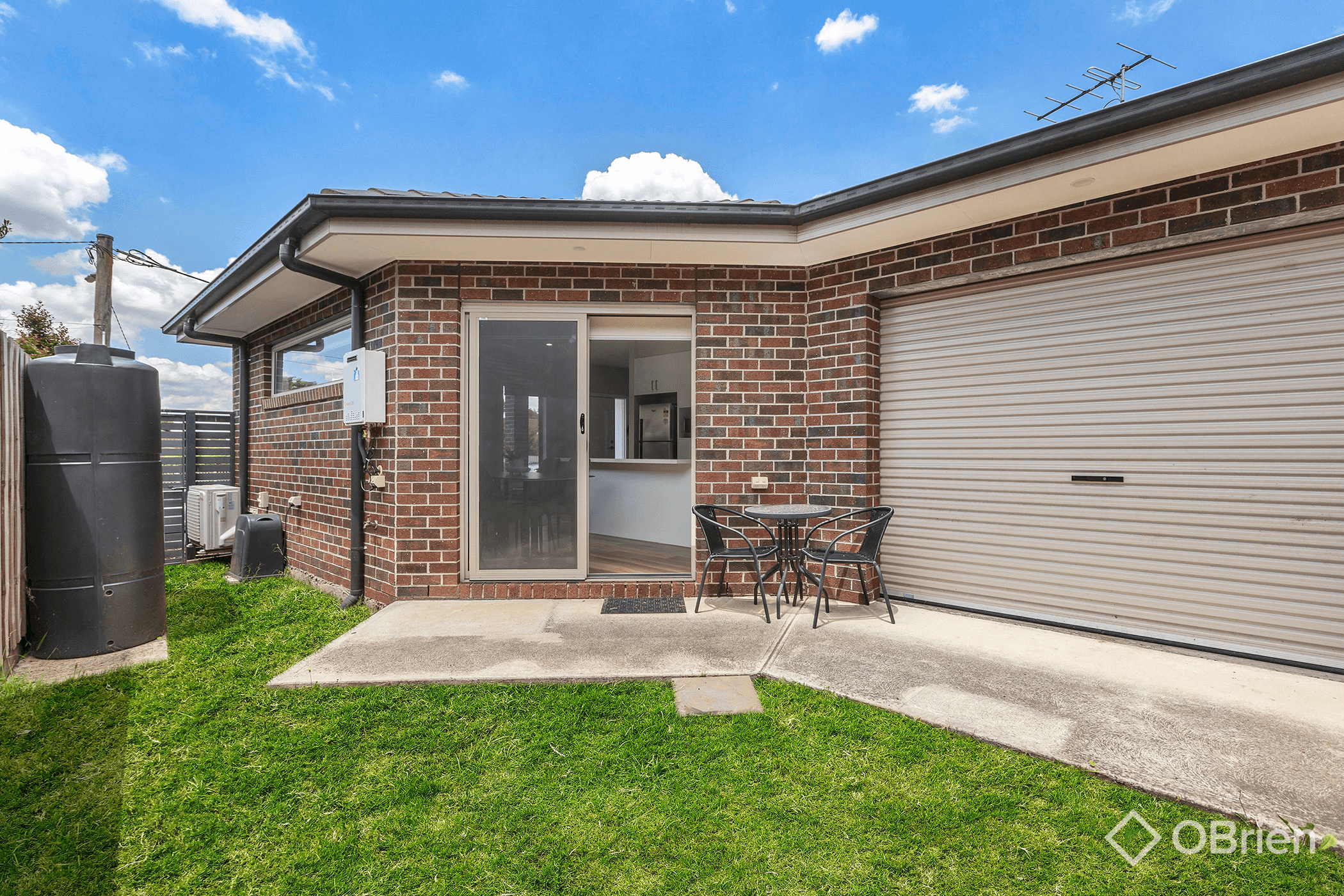 1/4 Herbert Crescent, Sunbury, VIC 3429