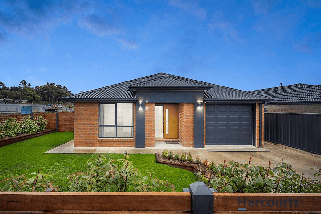 23 Elizabeth Road, Creswick, VIC 3363