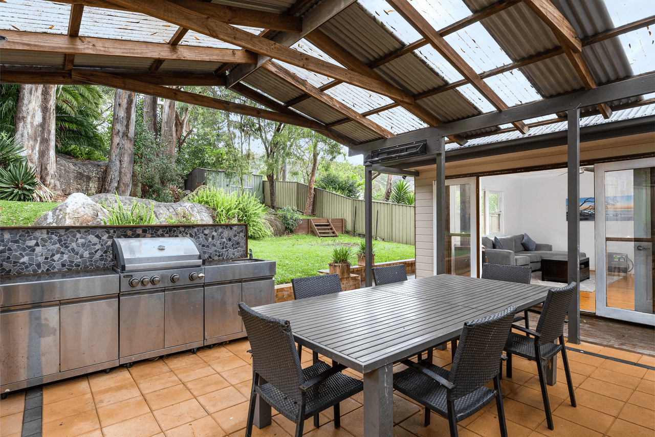 30 Foster Street, HELENSBURGH, NSW 2508