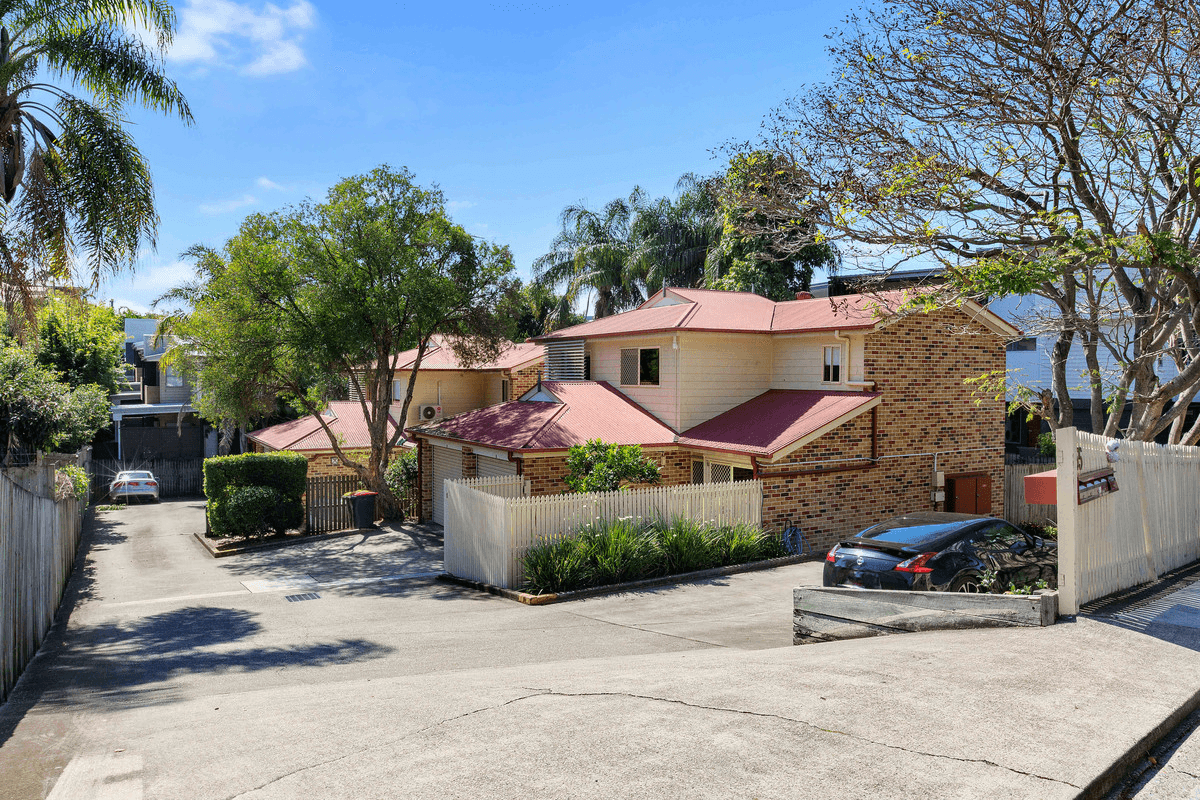 2/55 Railway Parade, Norman Park, QLD 4170