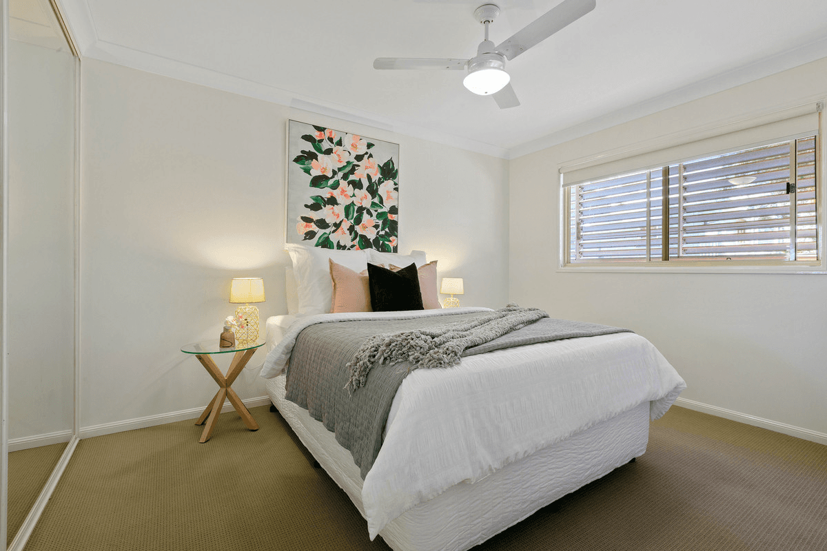 2/55 Railway Parade, Norman Park, QLD 4170