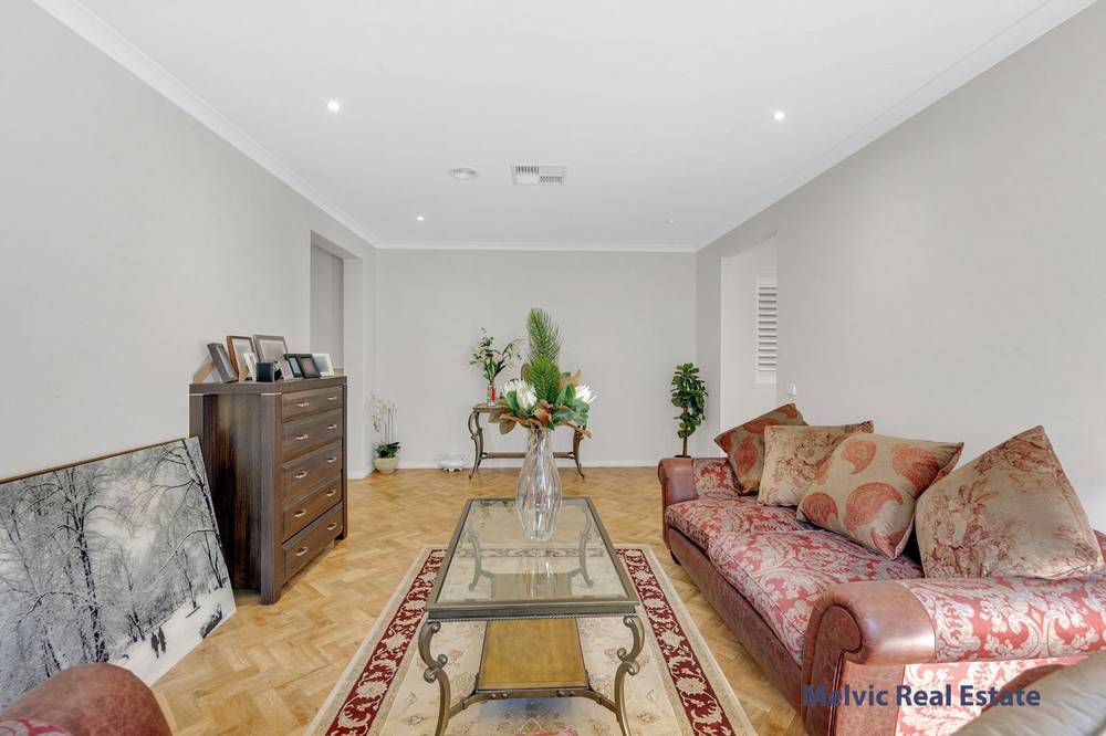 11 Teatree Lane, WALLAN, VIC 3756