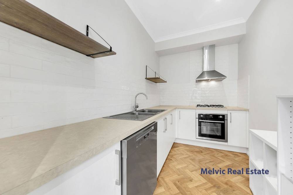 11 Teatree Lane, WALLAN, VIC 3756