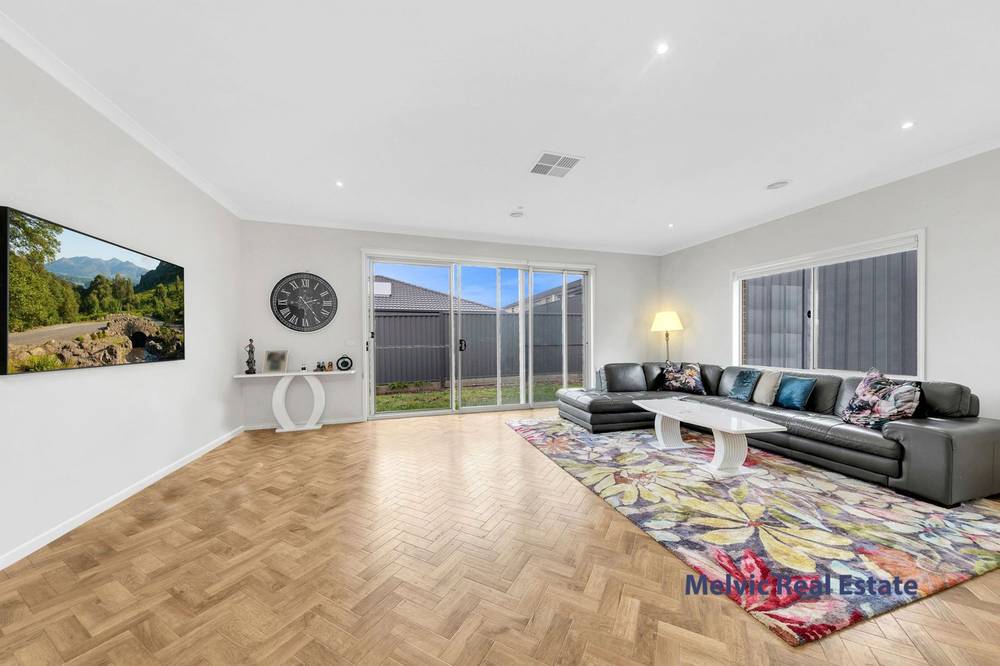 11 Teatree Lane, WALLAN, VIC 3756