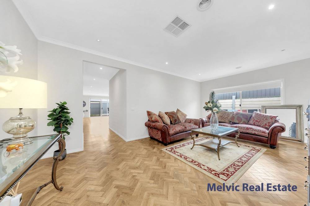 11 Teatree Lane, WALLAN, VIC 3756