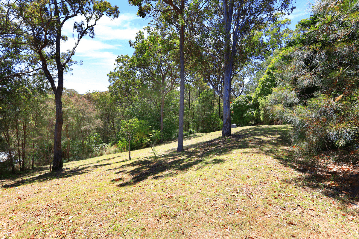 61 Witheren Road, CLAGIRABA, QLD 4211