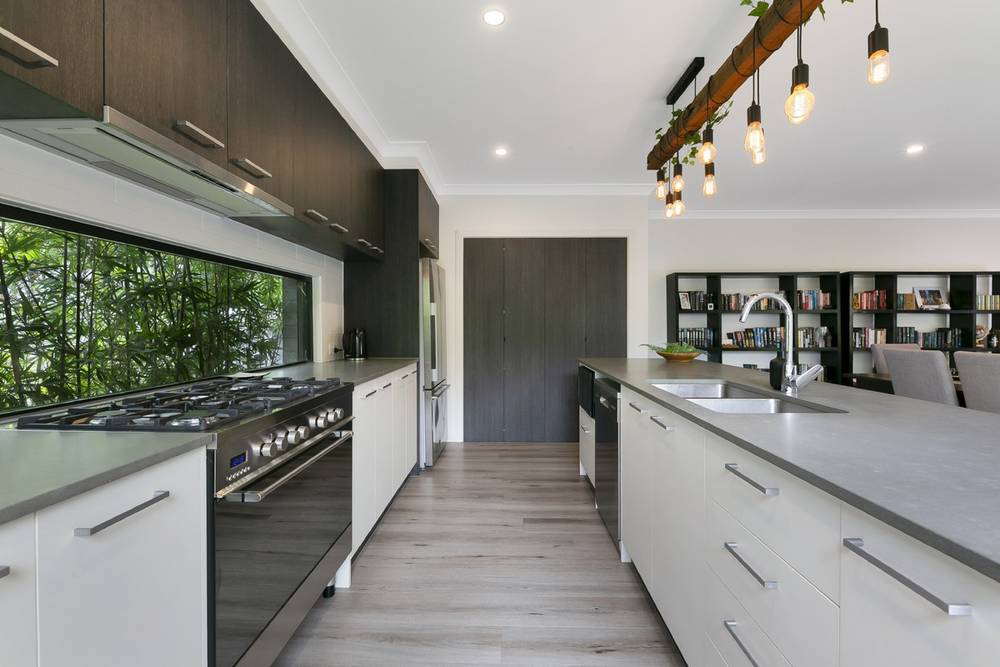 20 Kingcrest Drive, Reedy Creek, QLD 4227