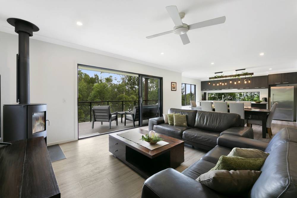 20 Kingcrest Drive, Reedy Creek, QLD 4227