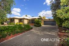 6 LANSDOWNE AVENUE, LAKE ALBERT, NSW 2650