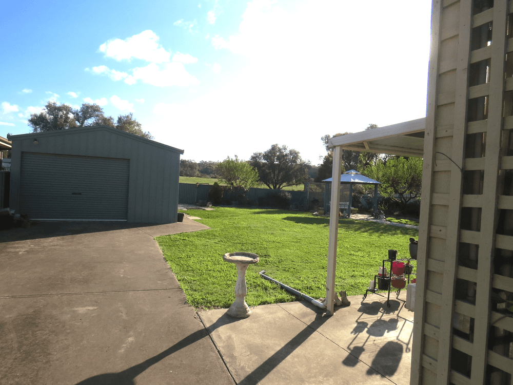 7 Ebden Street, Heathcote, VIC 3523