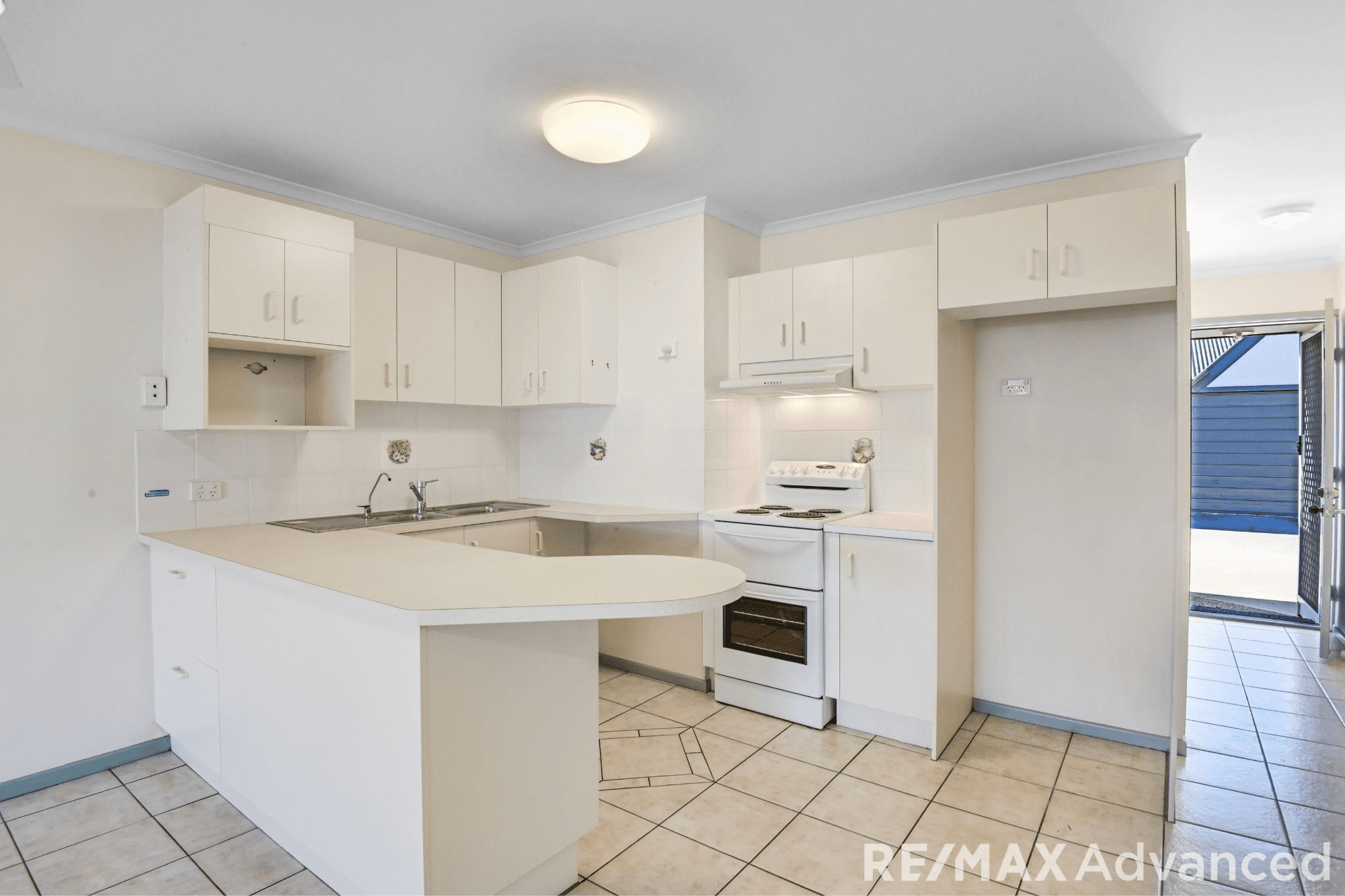 2/8 Warana Avenue, Bellara, QLD 4507