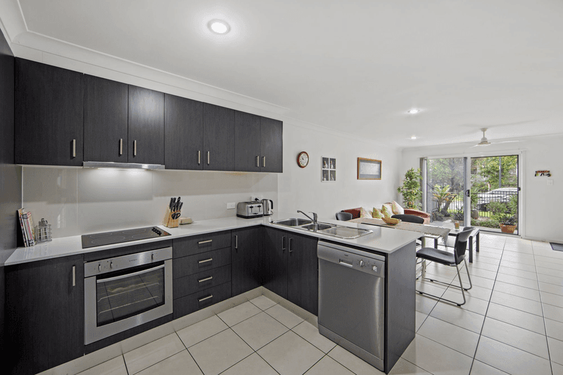 4/1 Rhiana Street, PIMPAMA, QLD 4209