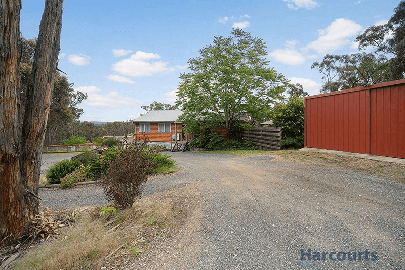 73 Jenkins Road, Scarsdale, VIC 3351