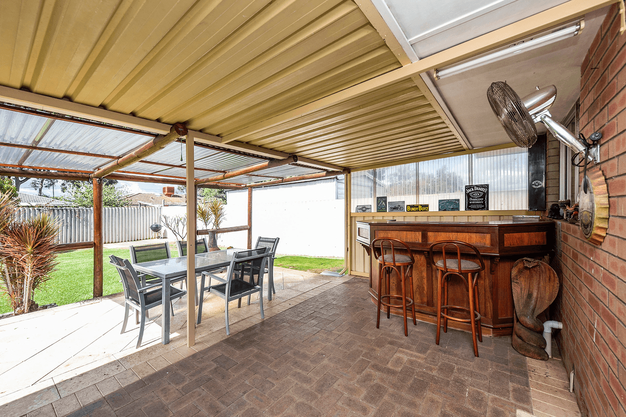 6 Cronin Place, Armadale, WA 6112