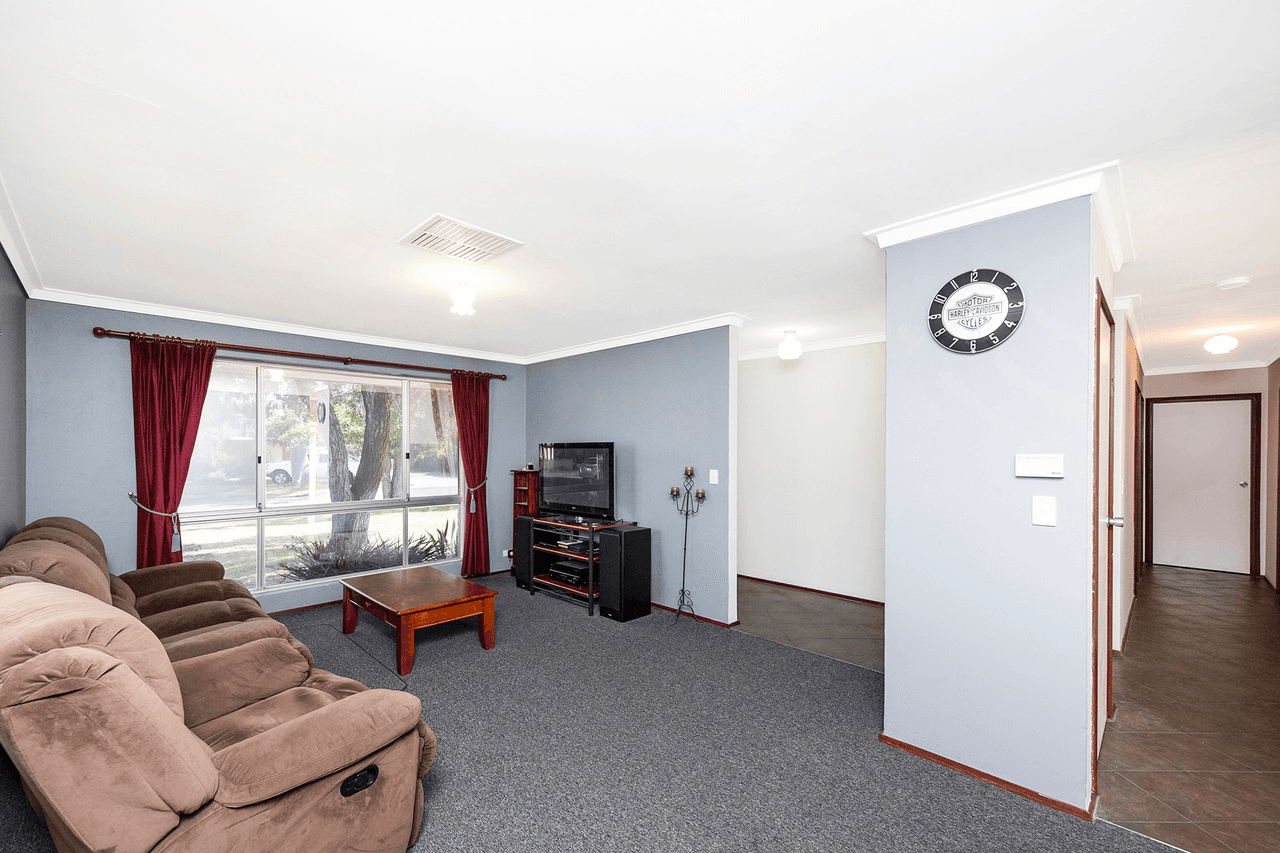 6 Cronin Place, Armadale, WA 6112