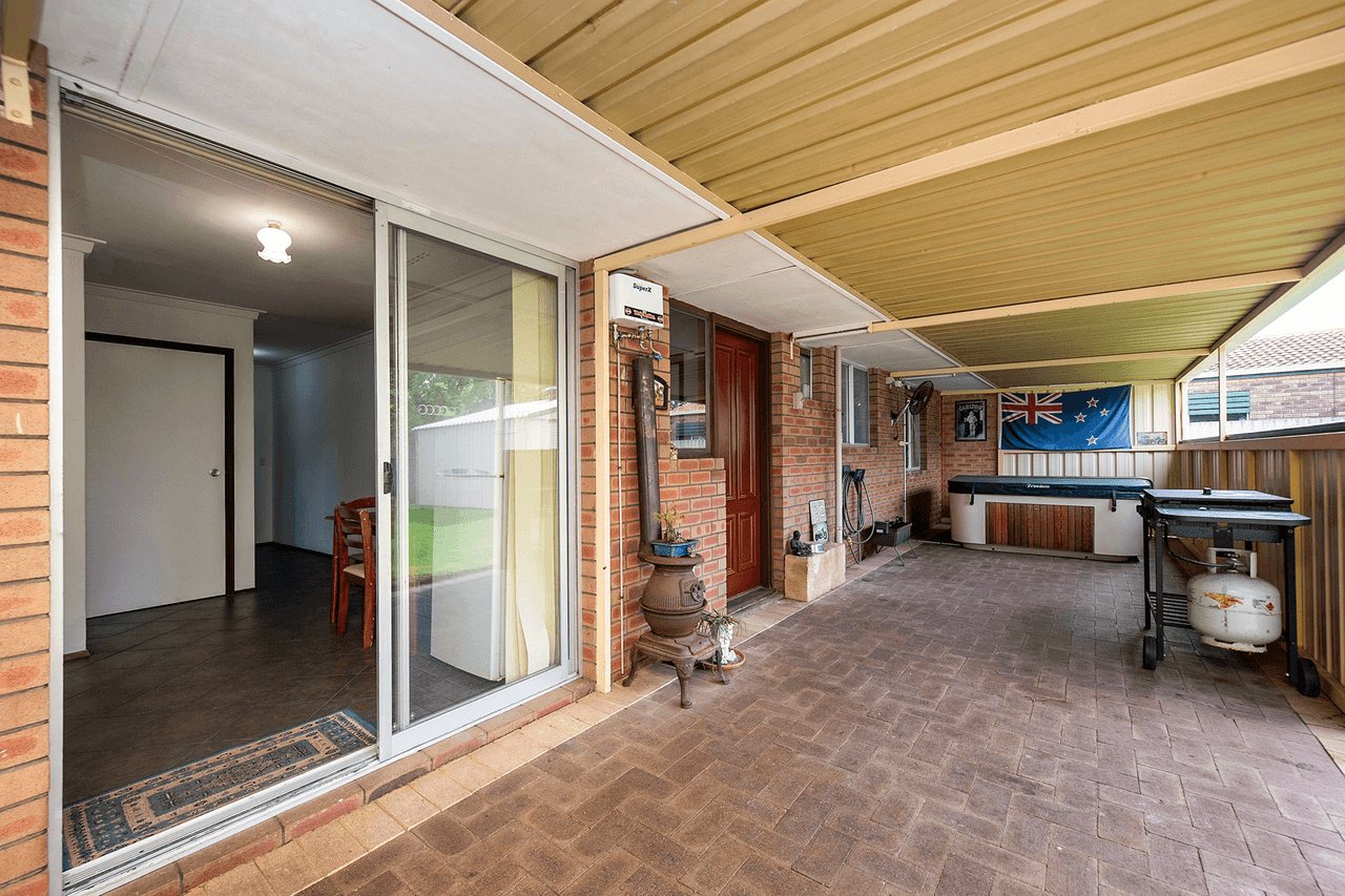 6 Cronin Place, Armadale, WA 6112