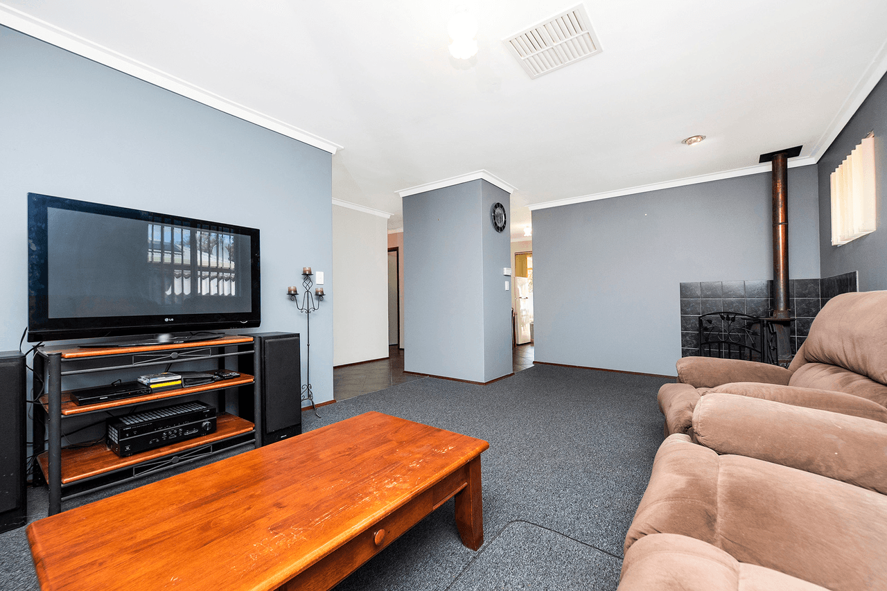 6 Cronin Place, Armadale, WA 6112