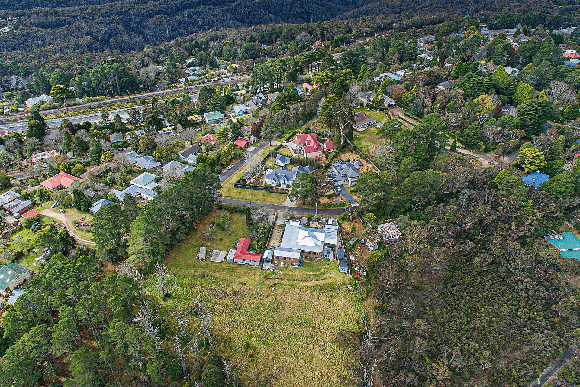 50 Nelson Avenue, Wentworth Falls, NSW 2782