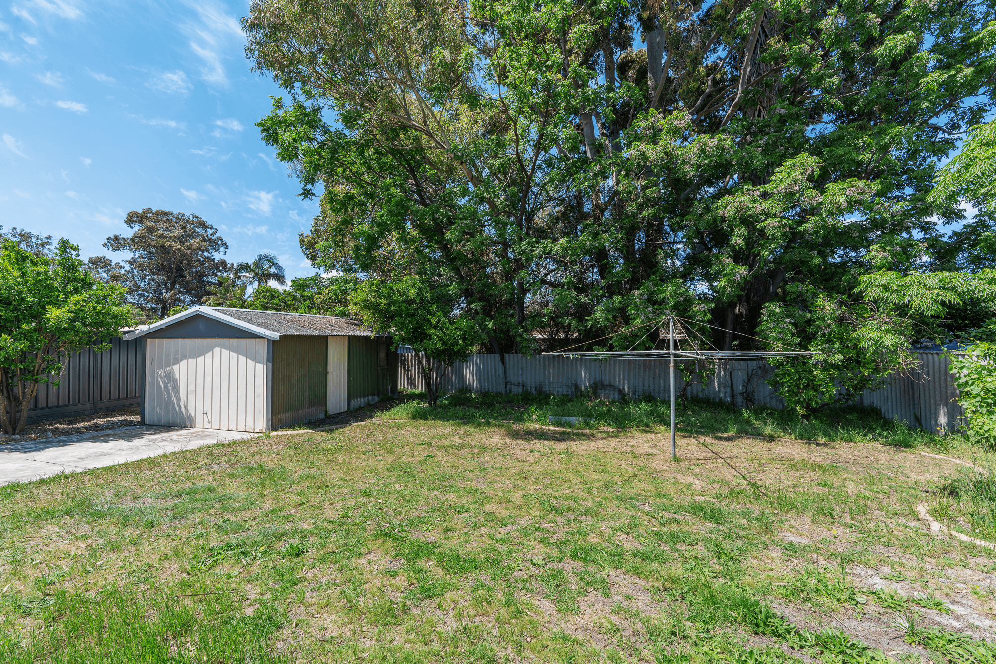 6 Jacobsen Way, THORNLIE, WA 6108