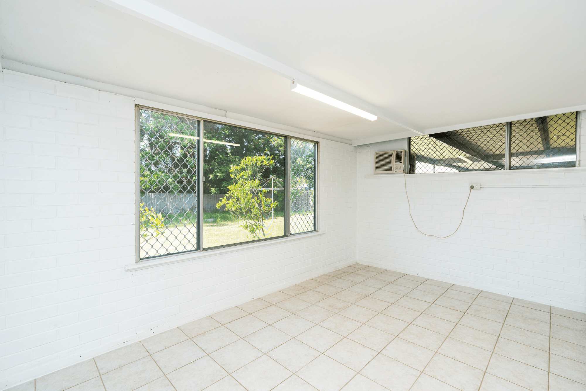 6 Jacobsen Way, THORNLIE, WA 6108