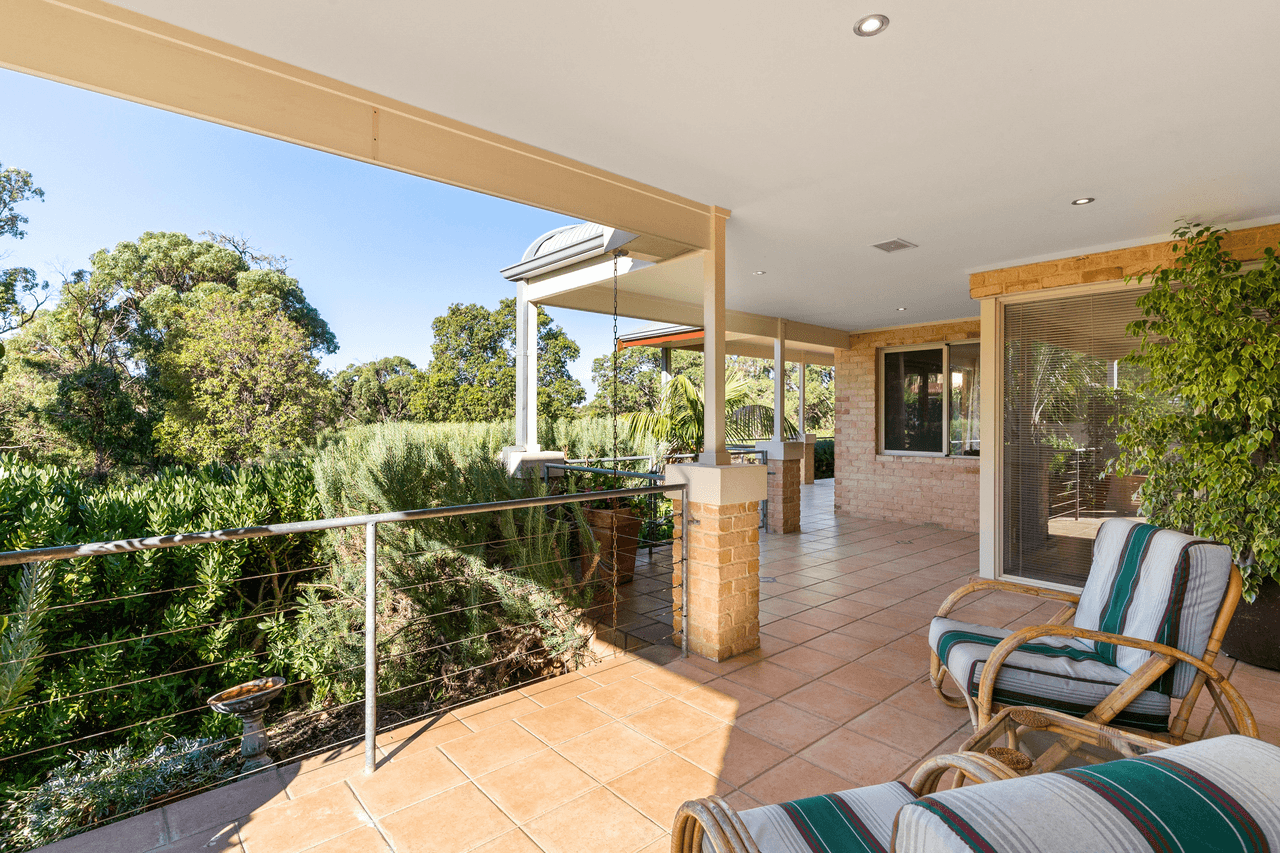 24 Streeton Promenade, WOODVALE, WA 6026