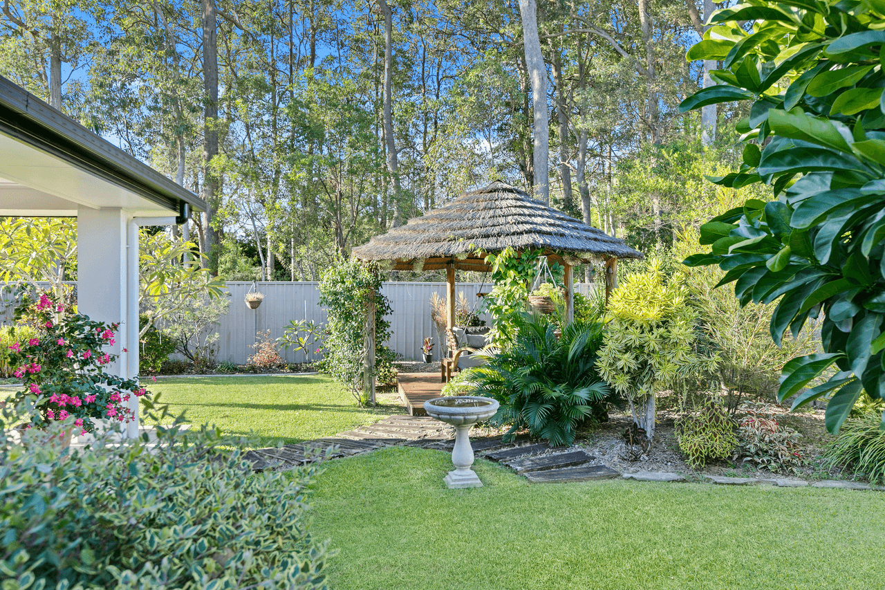 19 Leah Close, BUDERIM, QLD 4556