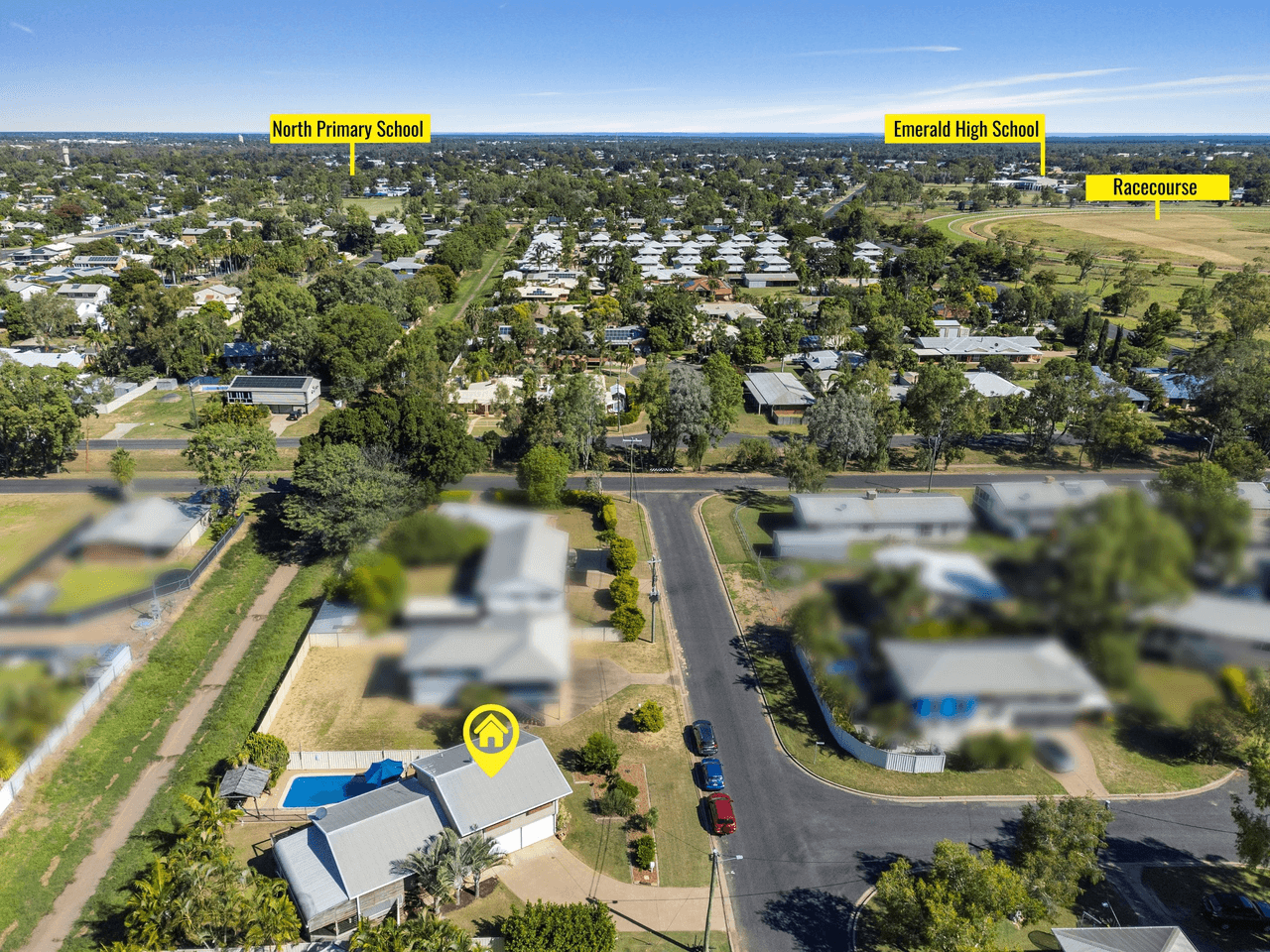 8 Barry Street, EMERALD, QLD 4720