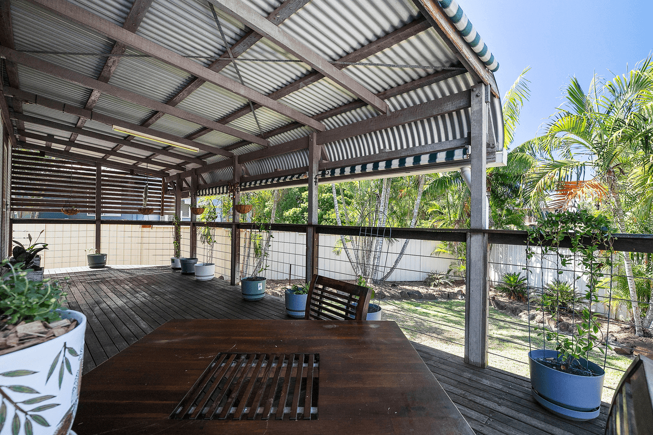 8 Barry Street, EMERALD, QLD 4720