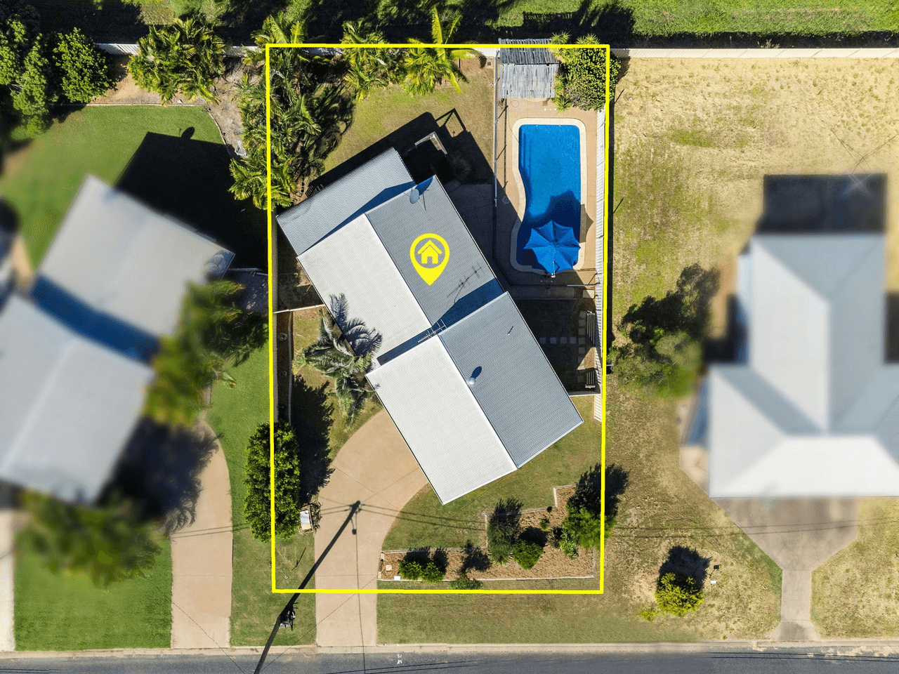 8 Barry Street, EMERALD, QLD 4720