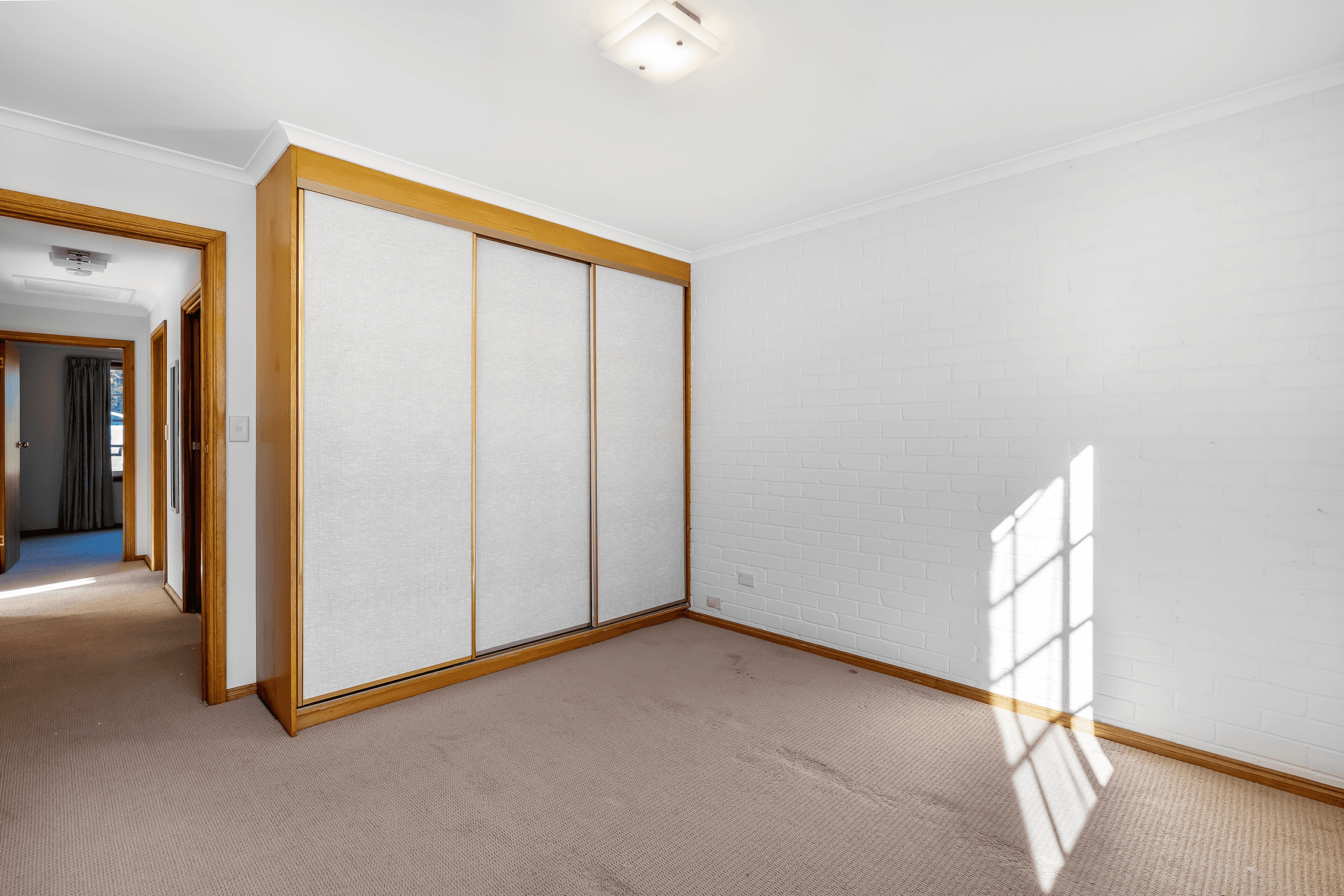 2/8 Sovereign Court, GEILSTON BAY, TAS 7015