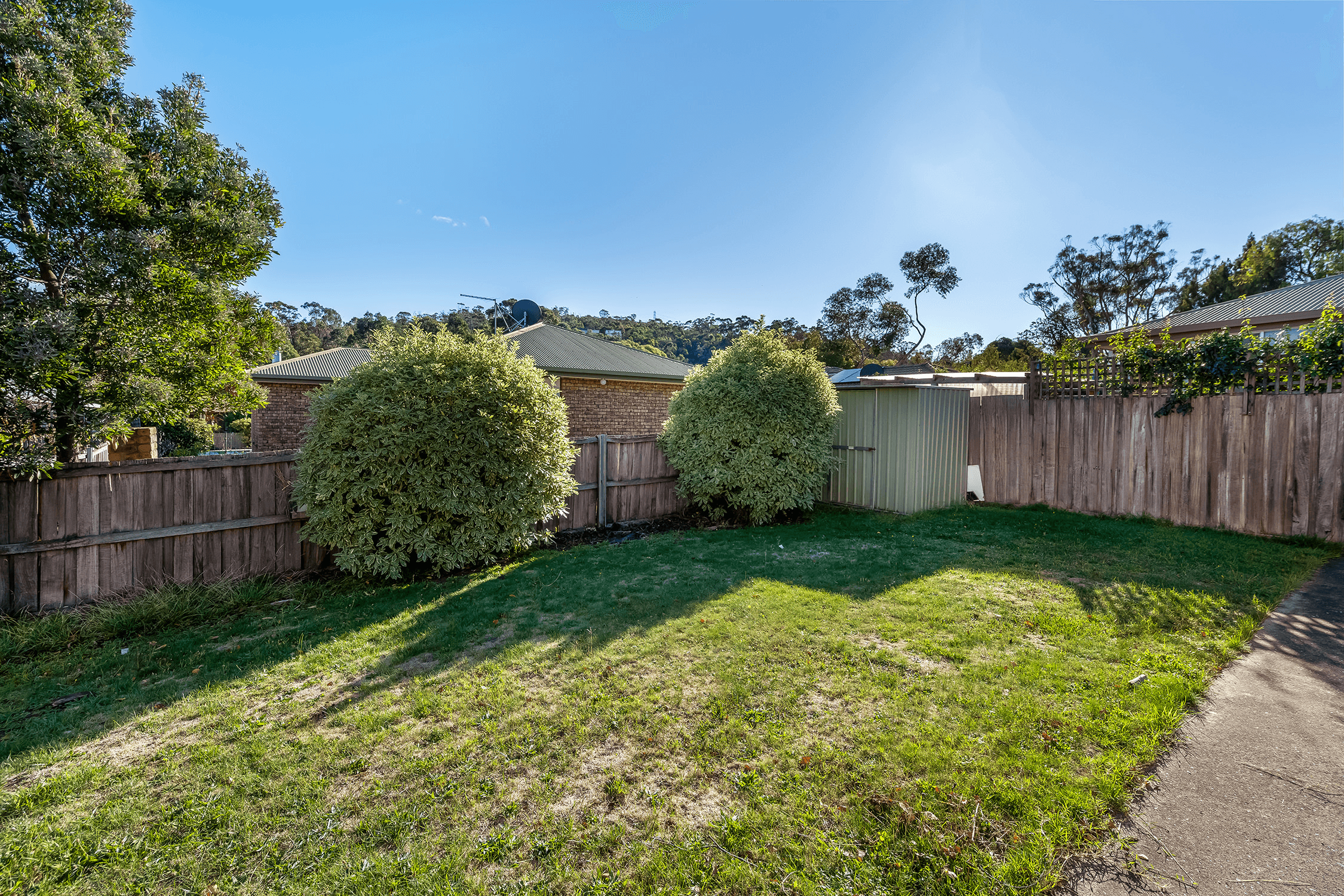 2/8 Sovereign Court, GEILSTON BAY, TAS 7015