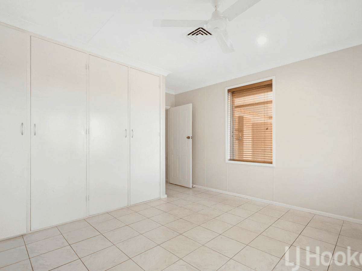 9 Giles Crescent, DAMPIER, WA 6713