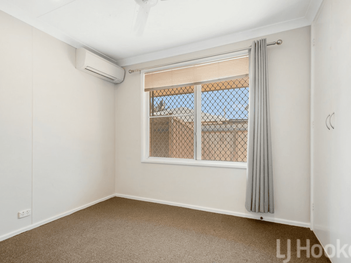 9 Giles Crescent, DAMPIER, WA 6713