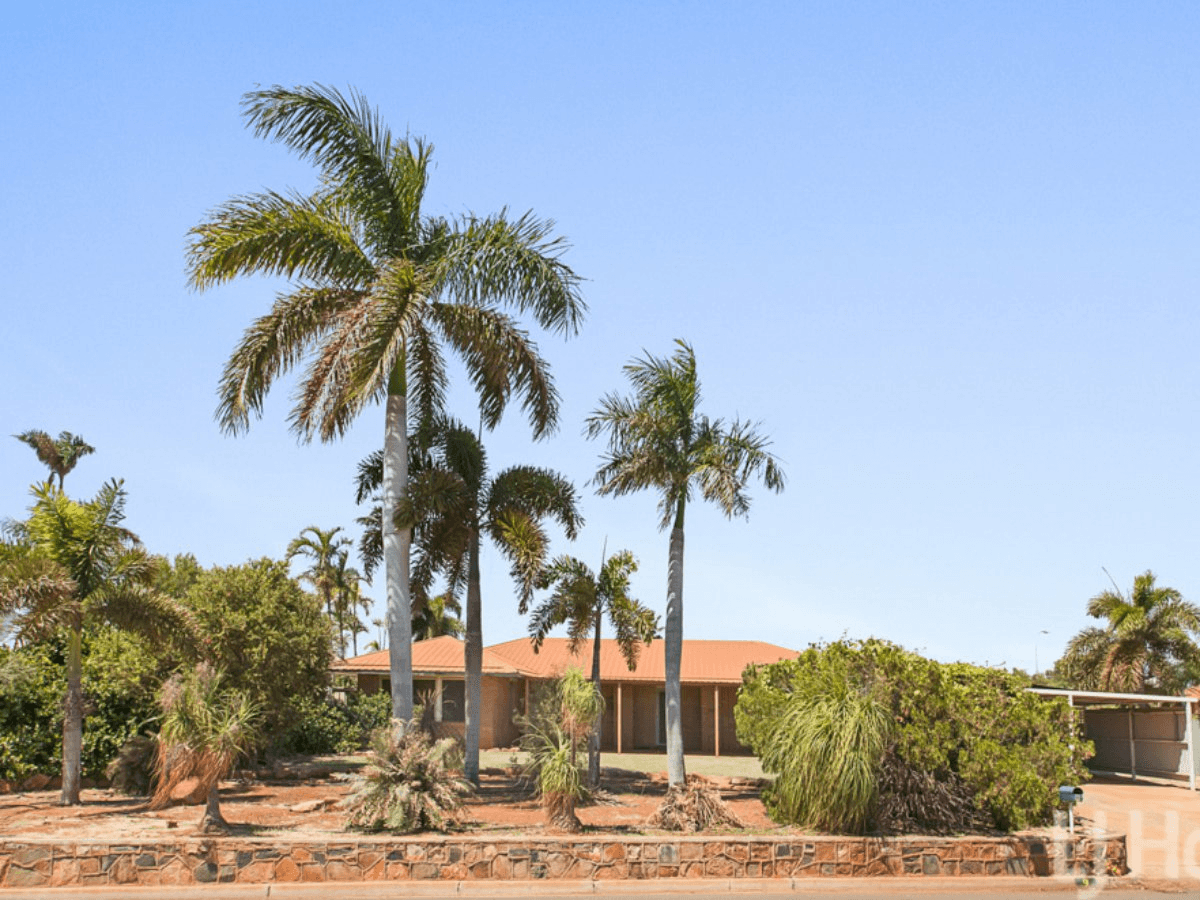 9 Giles Crescent, DAMPIER, WA 6713