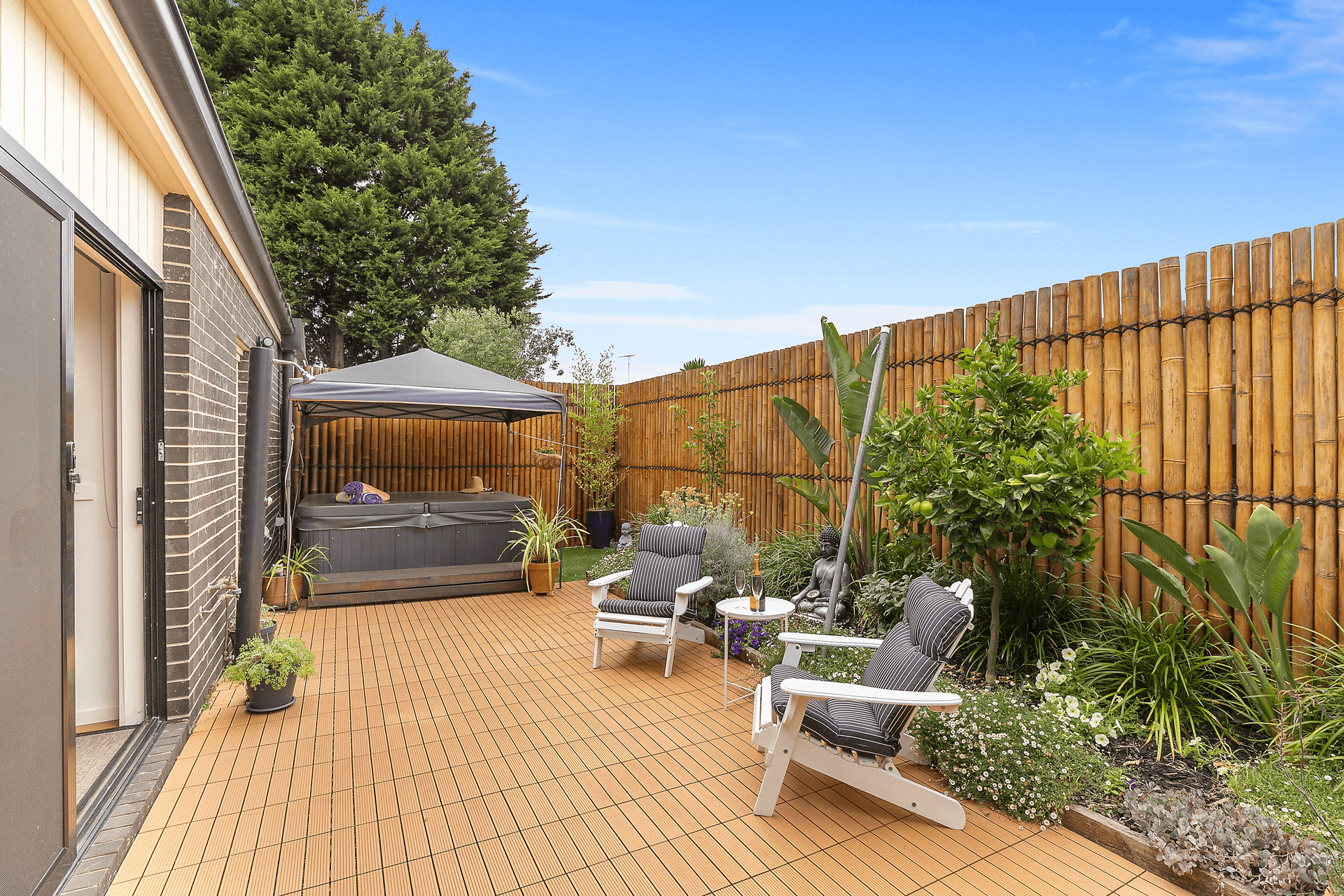 2/12 Cheltenham Road, Newcomb, VIC 3219