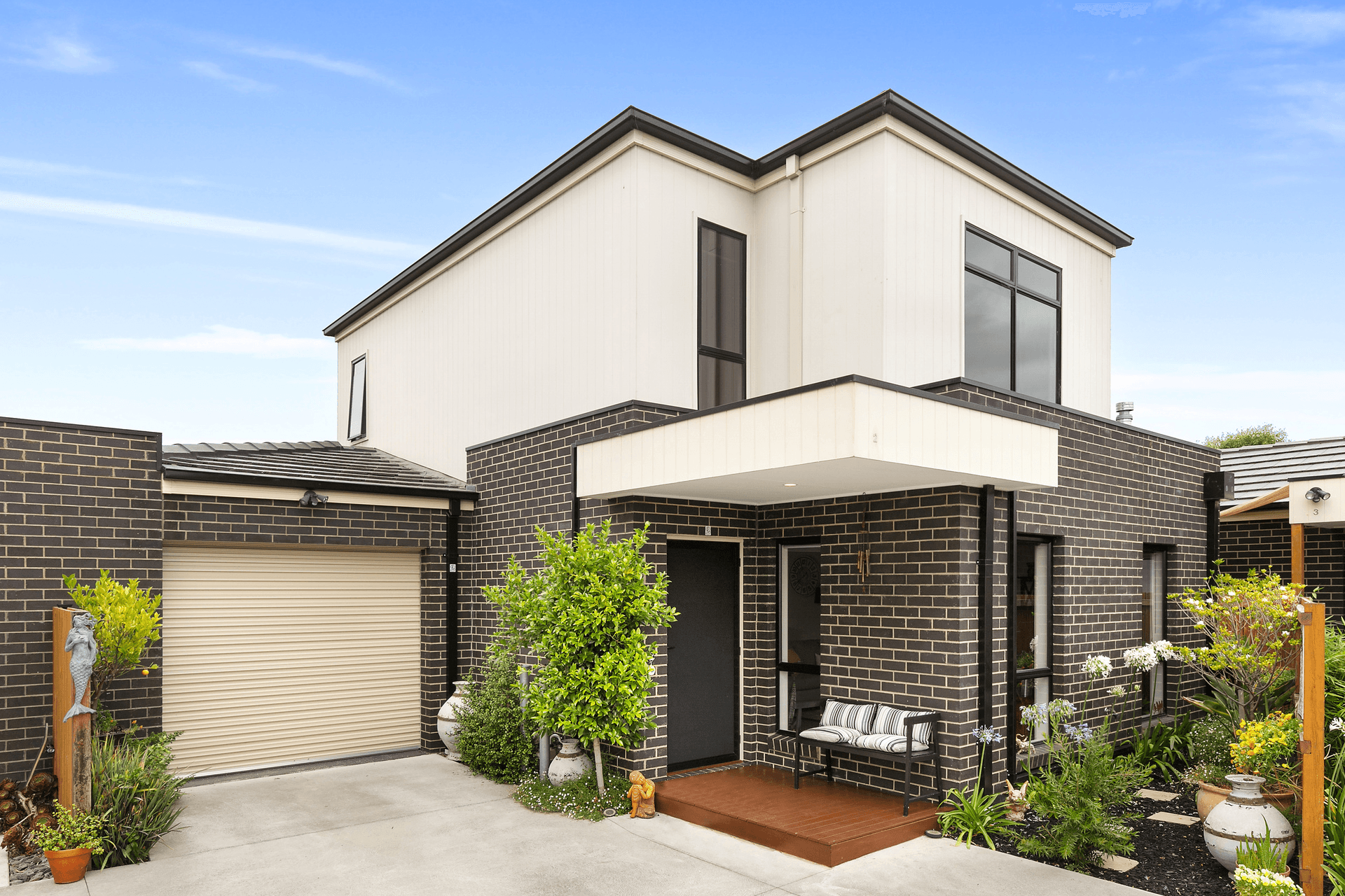 2/12 Cheltenham Road, Newcomb, VIC 3219