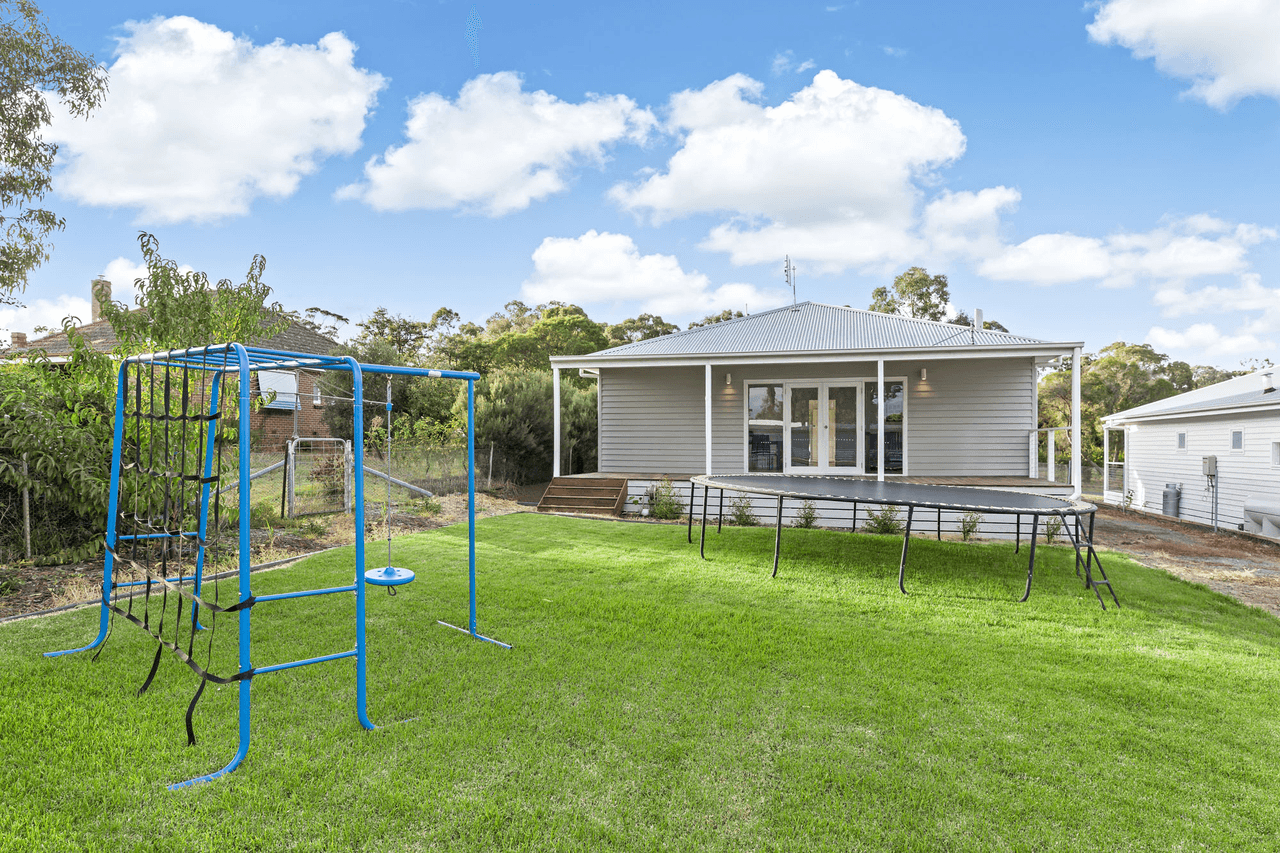 7A Canrobert Street, NEWSTEAD, VIC 3462