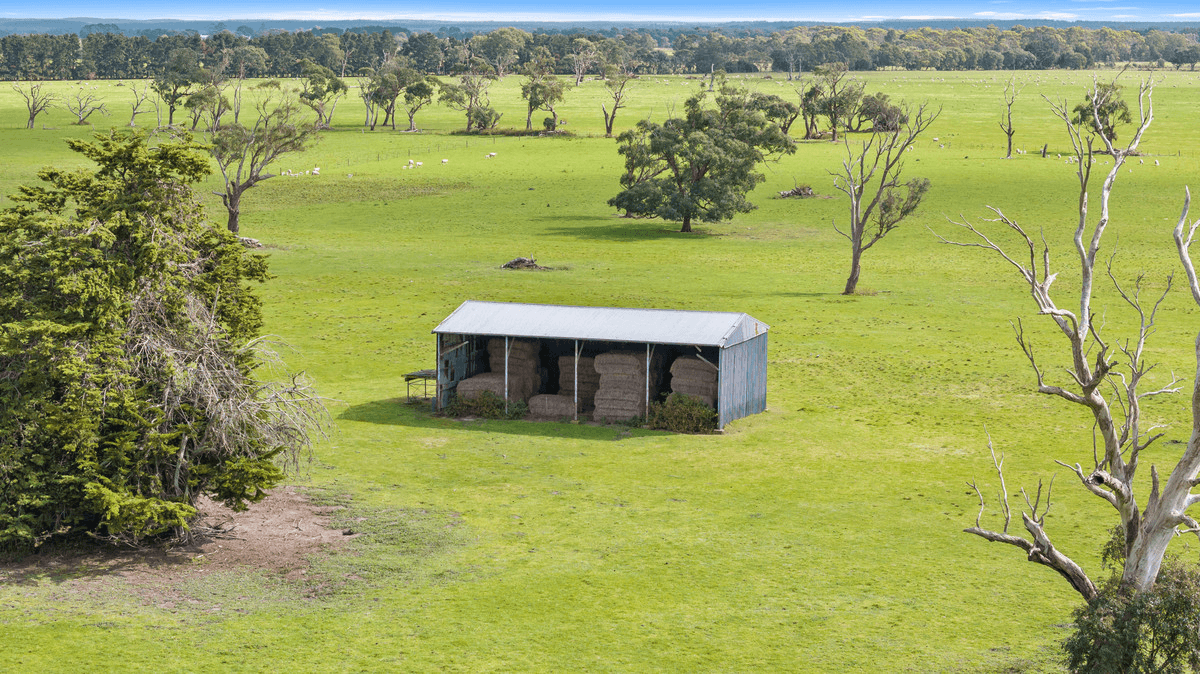 1694 Seaspray Road, Seaspray, VIC 3851