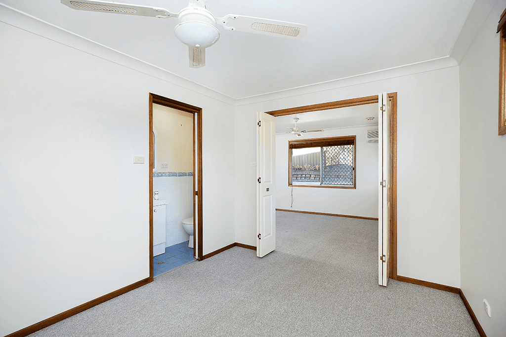 2 Leeward Close, WOODRISING, NSW 2284