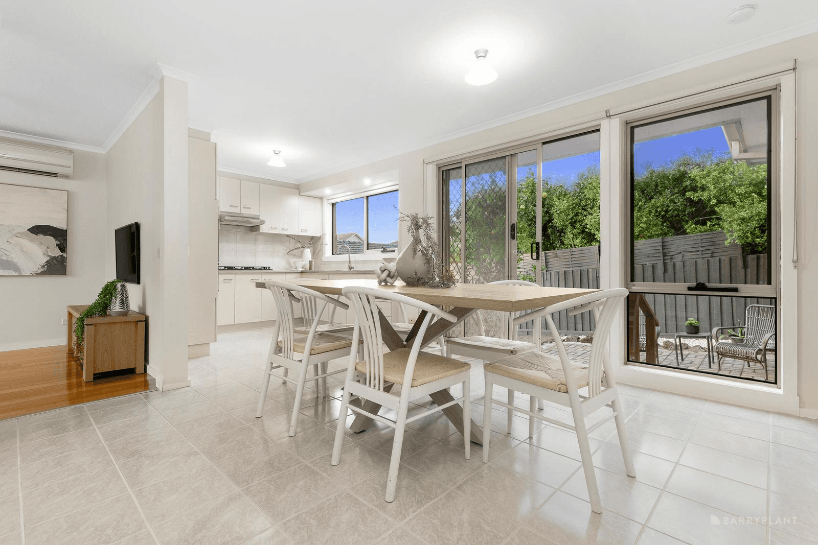 2/31 Glenair Street, TEMPLESTOWE LOWER, VIC 3107