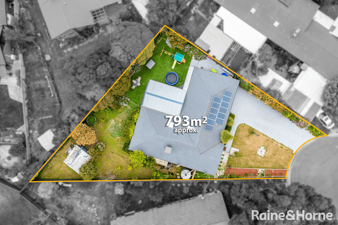 4 Teal Court, SUNBURY, VIC 3429