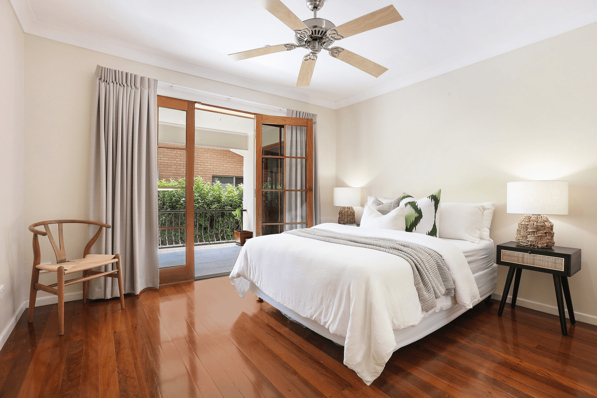 8 Cooper Parade, Southport, QLD 4215